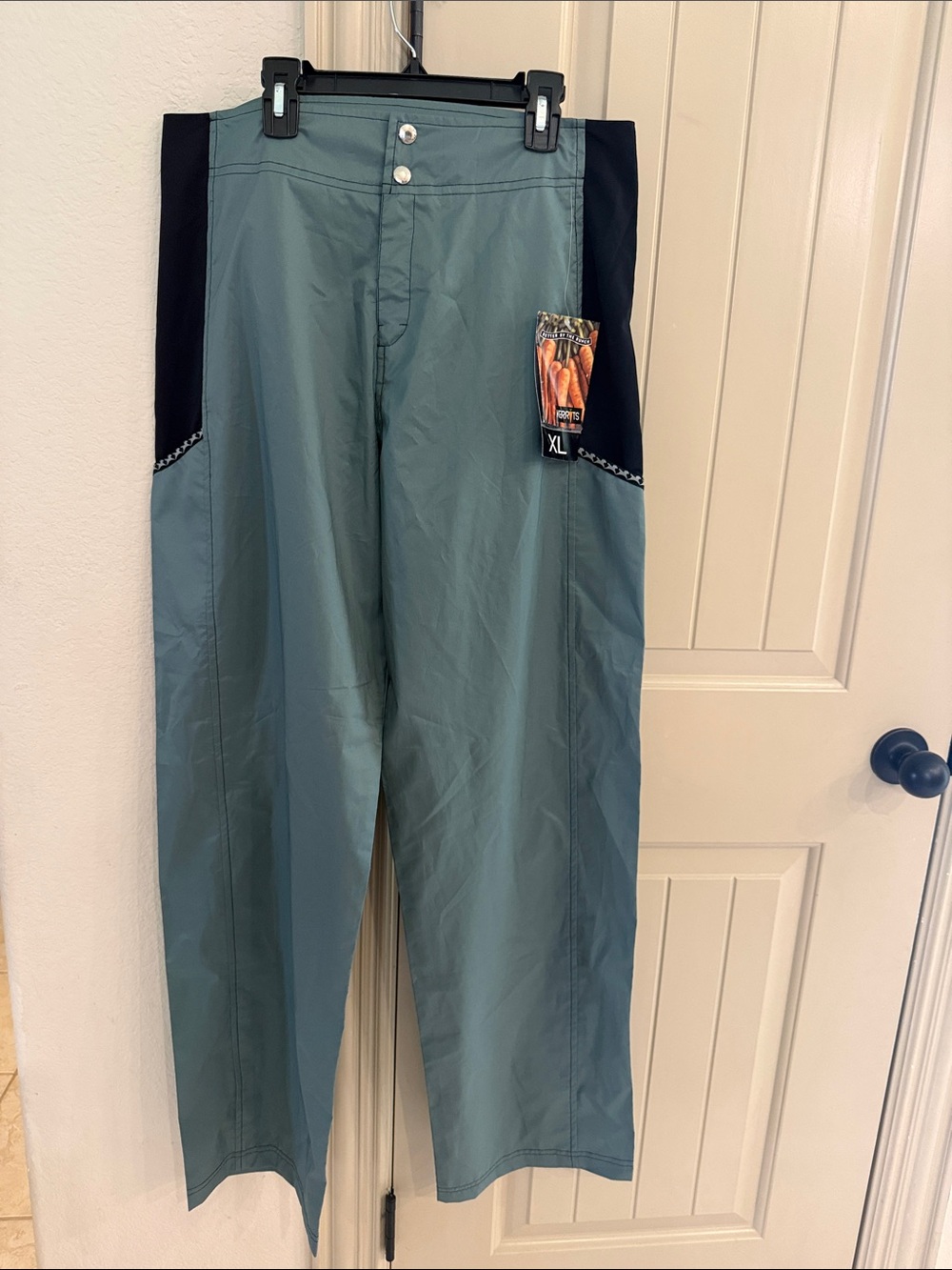 Kerrits Green and Black Men's rain and windbreak Riding Pants NWT SIZE XL